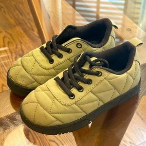 Zara Army Green Shoes